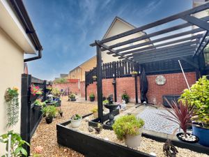 Photo 19- click for photo gallery